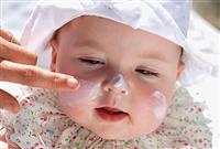 ضد آفتاب برای باردار و نوزاد کی و چطور؟